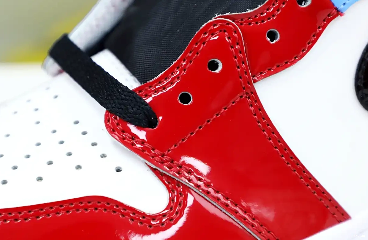 HIGH JORDAN AIR 1 OG 'FEARLESS' RETRO 0322
